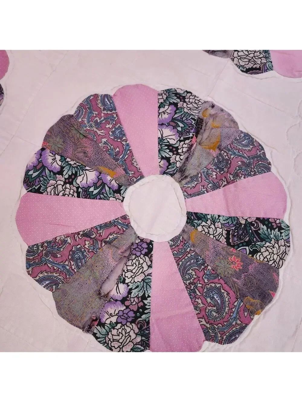 Gorgeous Purple Vintage Handmade Dresen Plate Quilt 80 x 80 In Hand Quilted